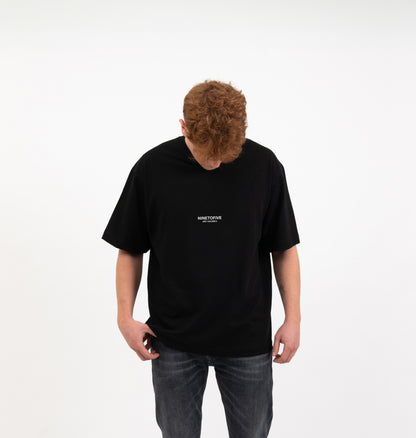 BASIC BLACK TEE